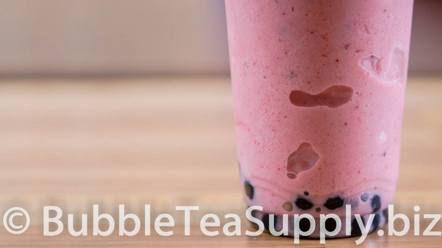 Strawberry Smoothie with Frozen Fruit and Boba Tapioca Pearls - 3